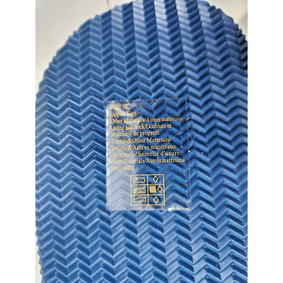 Janie and Jack Embossed Pool Slide (Toddler/Little Big Kid) Flat Sandal Size 3 - Picture 3 of 4